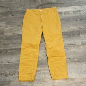 Loft size 8 ankle cut golden yellow pant with pockets!